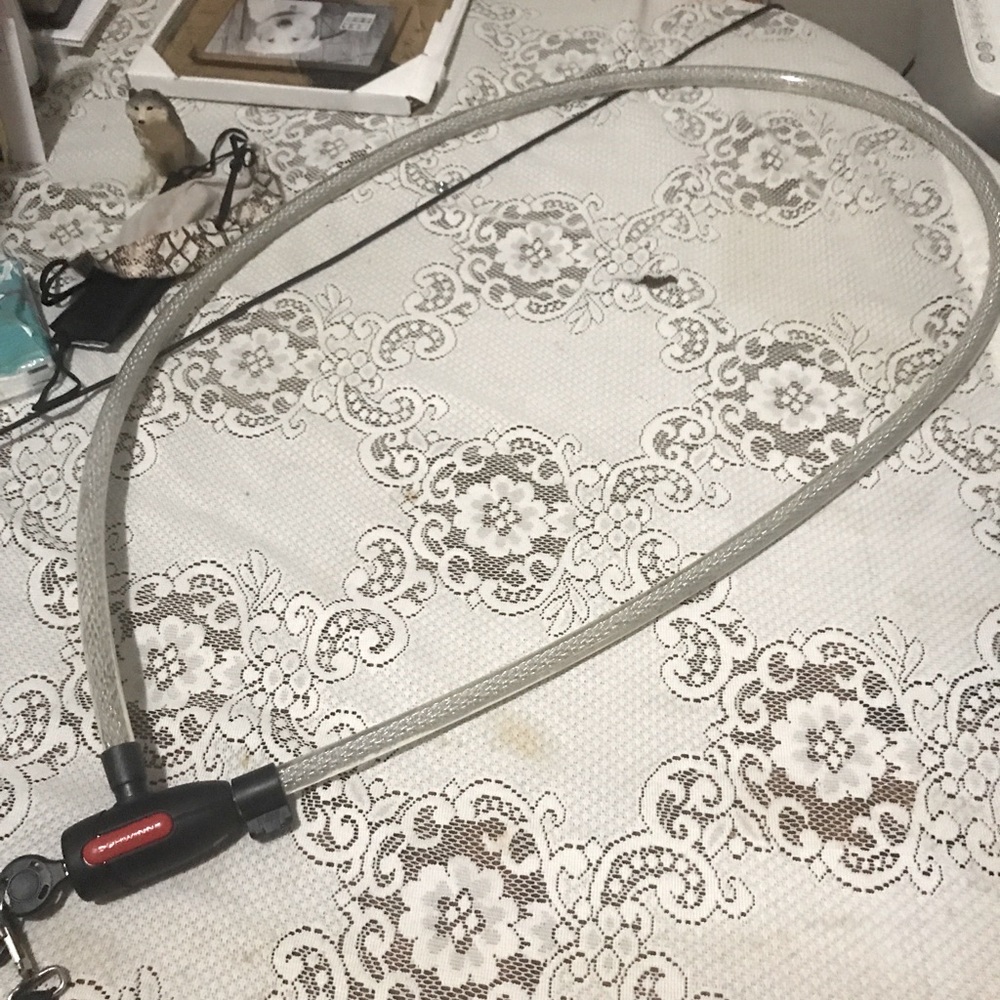 Selling Shwinn cable bike lock with 2 keys
